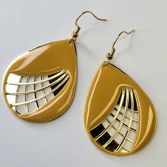 Yellow Dangle Earrings - Picture 1 of 8